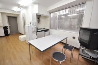 キッチン - 山手線7分大塚3ldk個室4.5帖￥50000～} - ルームシェアルームメイト