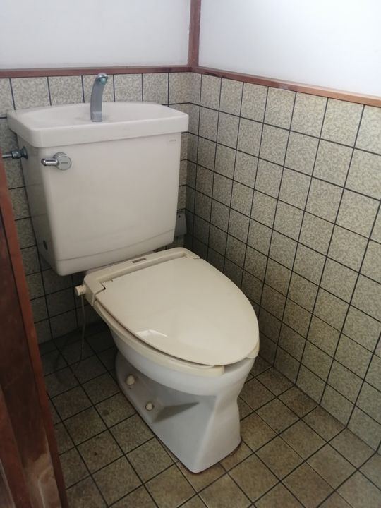 トイレ - 東武動物歩18分／2.5万◎投資家直営！のハウスS} - ルームシェアルームメイト