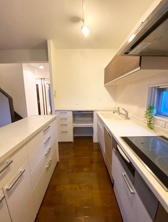 キッチン - テラスハウスのような快適生活♪大田区池上駅徒歩圏内} - ルームシェアルームメイト