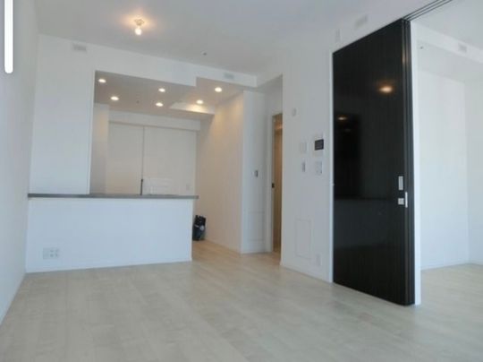 リビング - 池袋　マンション3LDK} - ルームシェアルームメイト