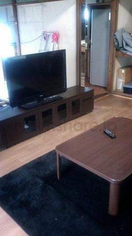 リビング - ルンバやPS3も使い放題} - ルームシェアルームメイト