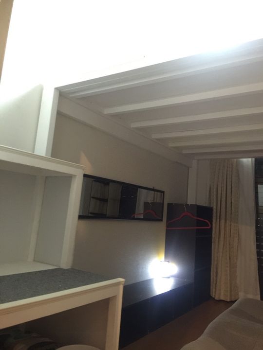 個室 - ★〜最寄り駅まで歩いて9分、荒川区のシェアハウスです〜} - ルームシェアルームメイト