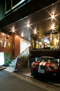 建物 - 【上野・浅草・秋葉原エリア】敷金・保証人なし　女性専用￥65,000（共益費・水道光熱費込）　リノベーション仕立て物件} - ルームシェアルームメイト