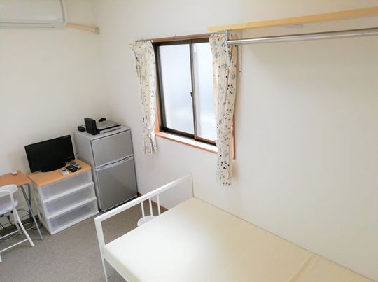 個室 - 中野駅徒歩11分・高円寺駅徒歩8分　ワンランク上の安心快適物件！} - ルームシェアルームメイト