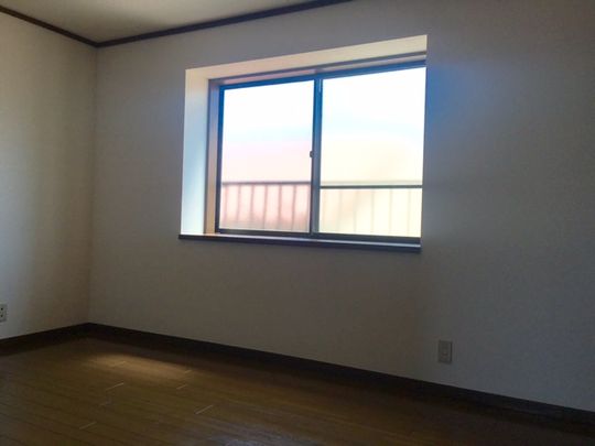 建物 - 六本木　徒歩２分　新規シェアルーム　4.4万円から} - ルームシェアルームメイト