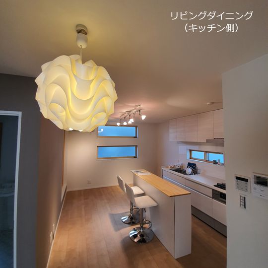 キッチン - コリアンタウンすぐカフェの上のルームシェア募集！} - ルームシェアルームメイト