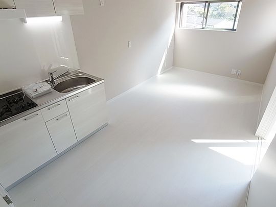 リビング - 込み40,000} - ルームシェアルームメイト