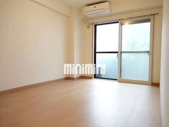 個室 - 学芸大学 女性限定} - ルームシェアルームメイト