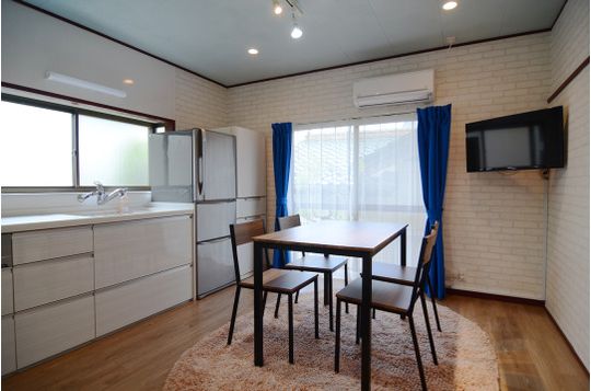 キッチン - 【9月30日までにお申し込みで初月賃料半額!!さらに折り畳み自転車プレゼント】} - ルームシェアルームメイト