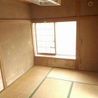 ジモティ・訳あり優先　一戸建ての2f(6畳:洋室)と1f(6畳:和室)が空いています 個室 の画像