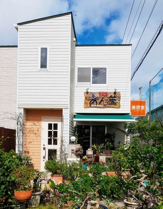 建物 - 美容レンタルルーム} - ルームシェアルームメイト