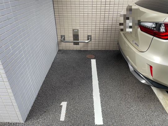 駐車スペース - JR板橋駅徒歩5分　バイク駐輪場お貸しします！} - ルームシェアルームメイト