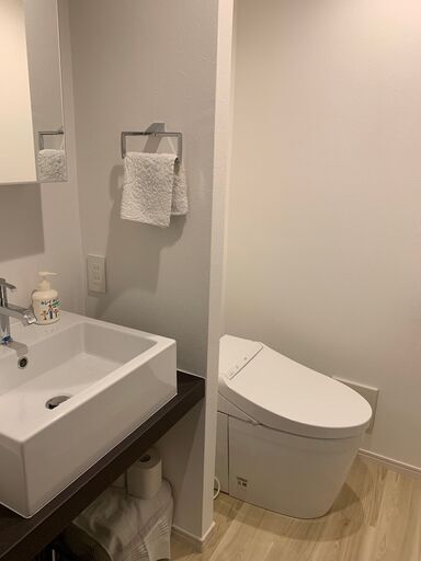 キッチン - 【無審査で即入居】分割払OK/築浅好立地/1~2名/長期歓迎（短期も可）/家具家電WiFi付/都心1Kマンション/バストイレ別5} - ルームシェアルームメイト