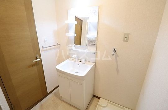 その他 - 2LDKで私1人で住んでおります！一部屋お貸しします} - ルームシェアルームメイト