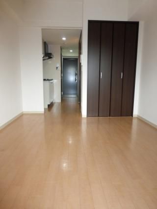 個室 - ペット飼育可能！ハイグレードマンション！（●＾o＾●）} - ルームシェアルームメイト