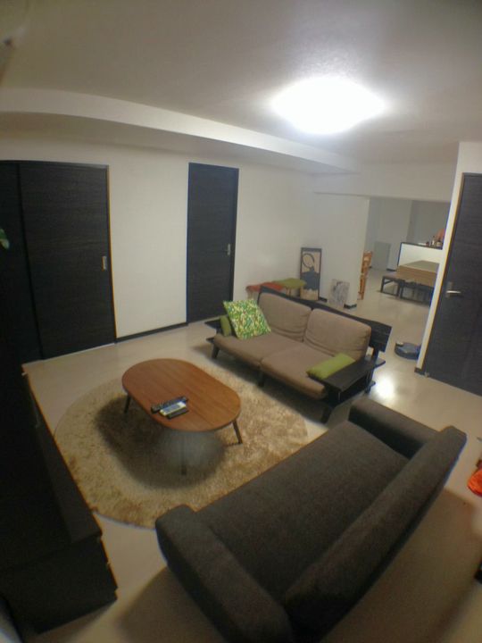 リビング - 赤羽、王子/ルームメート募集} - ルームシェアルームメイト