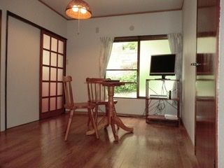 ダイニング - カーサ追浜　女性専用シェアハウス} - ルームシェアルームメイト