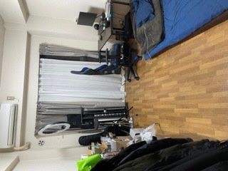 個室 - ワンルーム6畳、新宿区 2ヶ月間のサブレット} - ルームシェアルームメイト