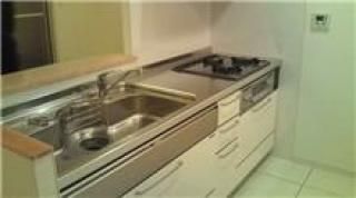 キッチン - 恵比寿徒歩５分、39㎡の綺麗なリノベーション物件} - ルームシェアルームメイト