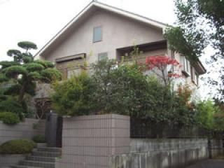 建物 - 生田のアットホームな豪邸シェア！} - ルームシェアルームメイト