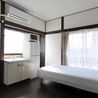 即入居可能！物件はフルリノベーション済みでとても綺麗なお部屋。 そして各お部屋、全てに流し台完備。家電家具充実。 パーソナル重視型の女性専用ルームシェアをご紹介致します 個室 の画像