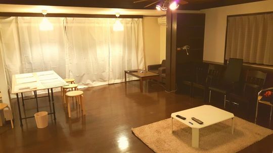 リビング - 【日吉駅】★フリーランスの集うシェアハウス★} - ルームシェアルームメイト