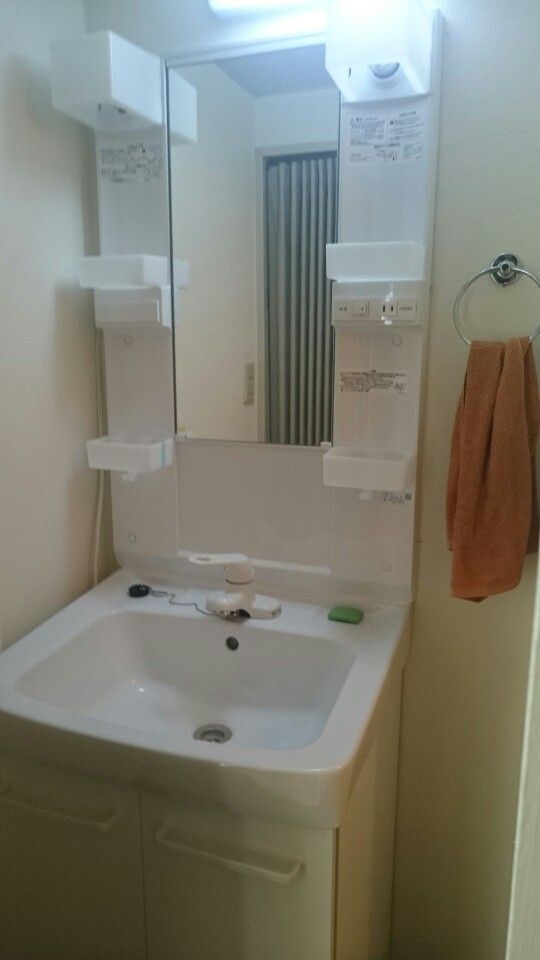 その他 - 女性限定★鍵付き1人部屋40,000円～42,000円(光熱費込み、WIFI無料)★鶴見駅から徒歩4分} - ルームシェアルームメイト