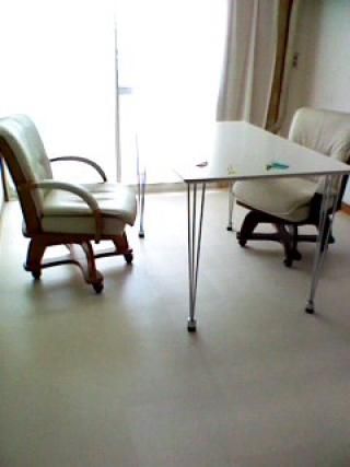 キッチン - 西船橋駅・女性専用・秋葉原まで２６分！個室５帖鍵付・少人数シェア！} - ルームシェアルームメイト