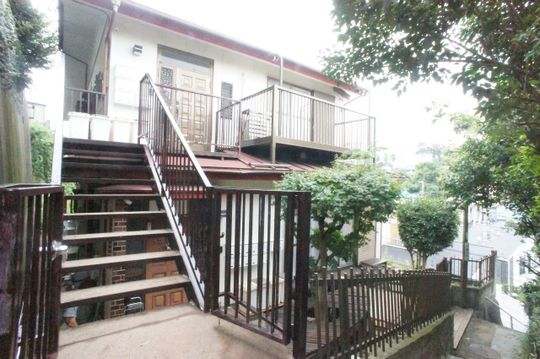 建物 - 女性専用個室35800円〜横浜2分!新横浜8分!最寄り駅までは5分!いわずもがな通勤通学がラクラク(^^♪} - ルームシェアルームメイト