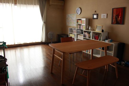 ダイニング - 一軒家。大学生の自分と二人でシェアする方。} - ルームシェアルームメイト