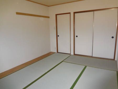 個室 - 3DKマンションの個室} - ルームシェアルームメイト