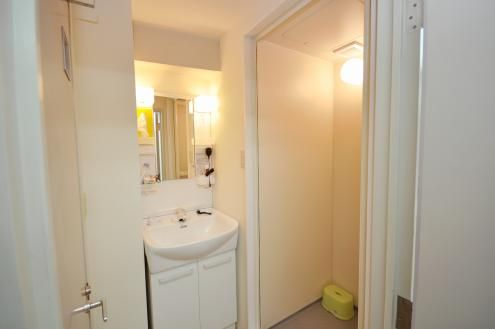 シャワー - JR 大塚駅から徒歩７分} - ルームシェアルームメイト