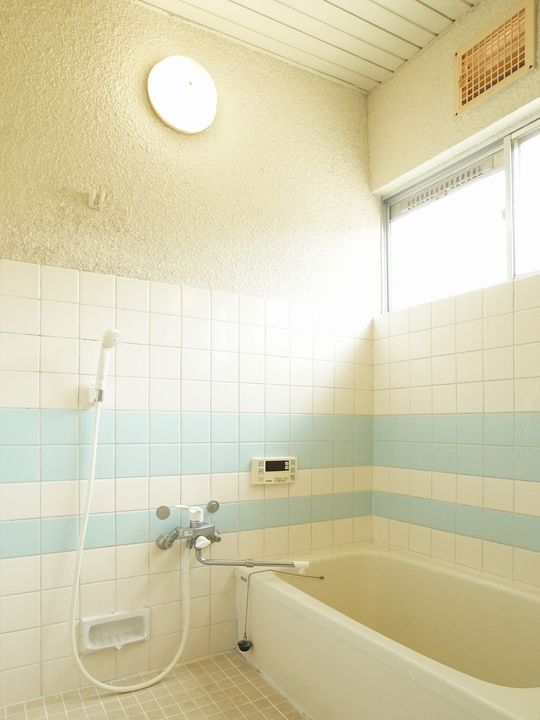 シャワー - 【生活保護の方 相談可】つくば市森の里｜個室6帖(2階)｜敷礼0・仲介0｜月額45,000円(光熱費定額)｜電動自転車無料} - ルームシェアルームメイト