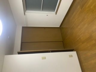 個室 - テラスハウスタイプで1部屋空き有り} - ルームシェアルームメイト