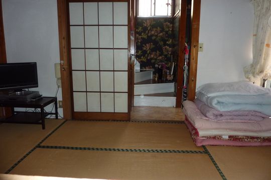 個室 - 急募。埼京線十条駅近徒歩２分} - ルームシェアルームメイト