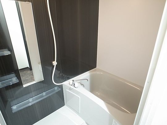 風呂 - 新宿まで21分上井草駅から徒歩6分} - ルームシェアルームメイト