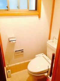 トイレ - ★〜東京駅まで13分、秋葉原駅までも14分〜} - ルームシェアルームメイト