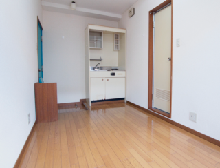 個室 - ★ 英会話付き 外国人とハウスシェア 枚方 「大阪イングリッシュハウス」★} - ルームシェアルームメイト