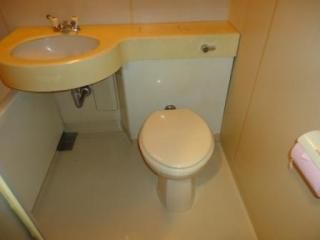 トイレ - ☆入居者募集☆} - ルームシェアルームメイト