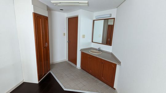 個室 - 【急募！】JR阿佐ヶ谷駅徒歩3分 広々としたリビングのある個室型ルームシェア} - ルームシェアルームメイト