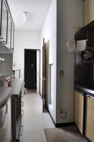 キッチン - 千歳市のシェアハウス} - ルームシェアルームメイト