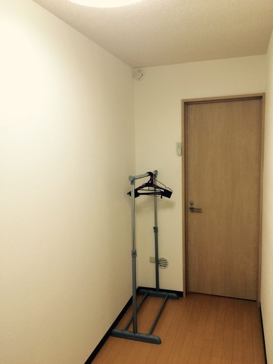 個室 - 新小岩駅近シェアメイト募集◎} - ルームシェアルームメイト