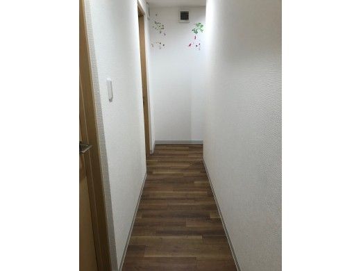 キッチン - 湘南新宿ライン、横須賀線、山手線まで一駅の好立地物件♪} - ルームシェアルームメイト