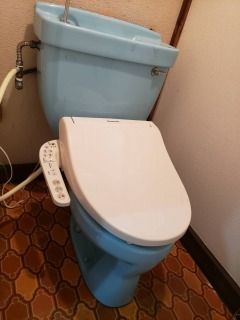 トイレ - 【家賃18,000円~‼️】【品川区西大井】激安シェアハウス‼️} - ルームシェアルームメイト