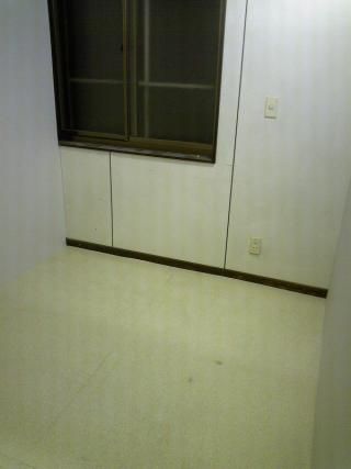  - 横浜！徒歩！150平米の超広々一軒家に住みませんか？ } - ルームシェアルームメイト