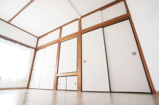 個室 - 日暮里から20分！全室鍵付き個室／諸経費０でプライベートが完全に確保できる格安個室での新生活♪} - ルームシェアルームメイト