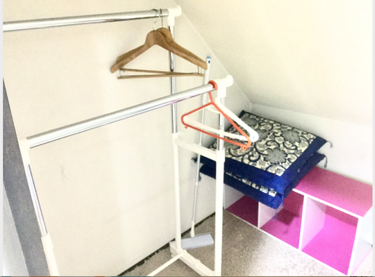 収納 - 南麻布＊一軒屋の一室＊} - ルームシェアルームメイト