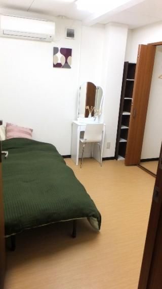 個室 - 日暮里駅徒歩4分シェアハウス} - ルームシェアルームメイト