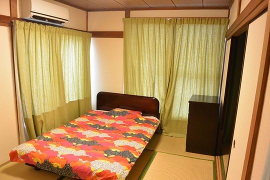 個室 - 女性専用シェアハウス　“プエルタ”} - ルームシェアルームメイト