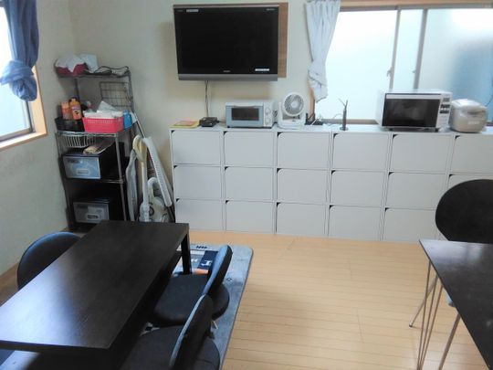 建物 - 地下鉄千川駅（有楽町線・副都心線）徒歩10分の好立地！格安個室の快適物件} - ルームシェアルームメイト